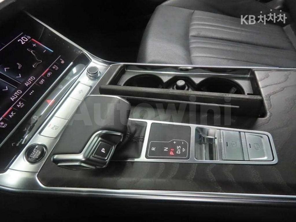 Audi A6(C8) 45 TFSI Basic — снимка 12