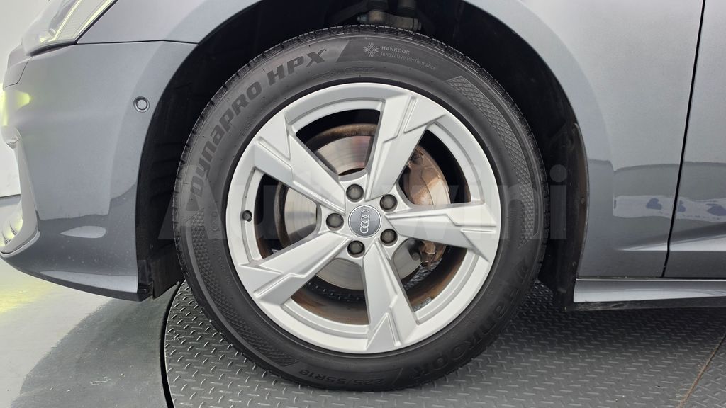 Audi A6(C8) 40 TDI — снимка 5