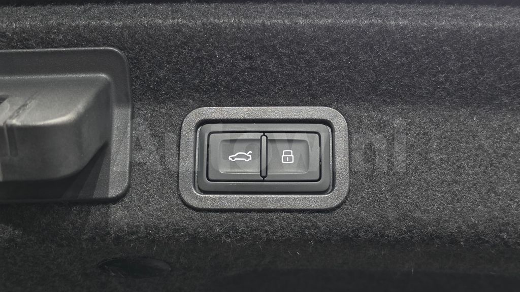 Audi A6(C8) 40 TDI — снимка 16