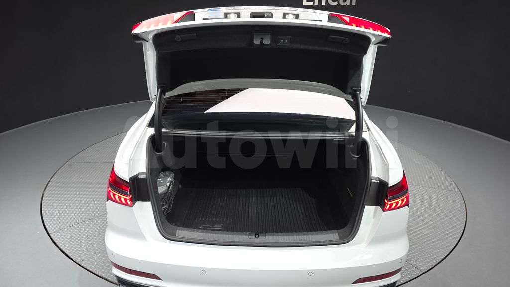 Audi A6(C8) 40 TDI Premium — снимка 20