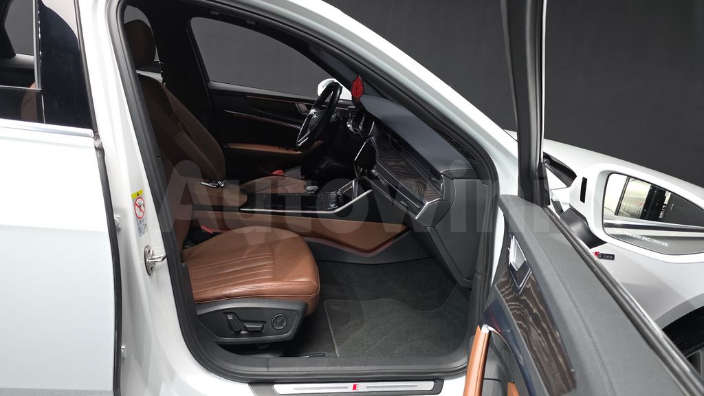 Audi A6(C8) 40 TDI Premium — снимка 11