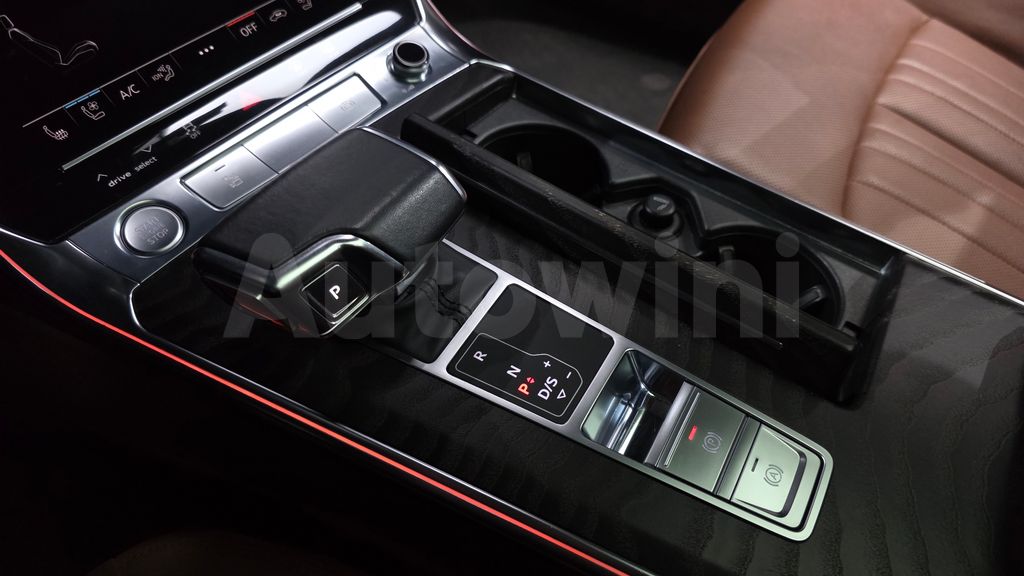 Audi A6(C8) 40 TDI Premium — снимка 9