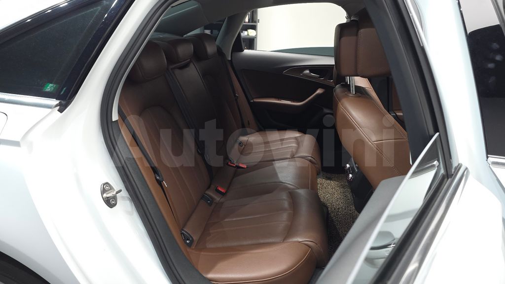 Audi New A6 40 TDI Quattro Premium C7 — снимка 10