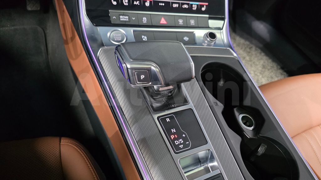 Audi A6(C8) 40 TDI — снимка 8