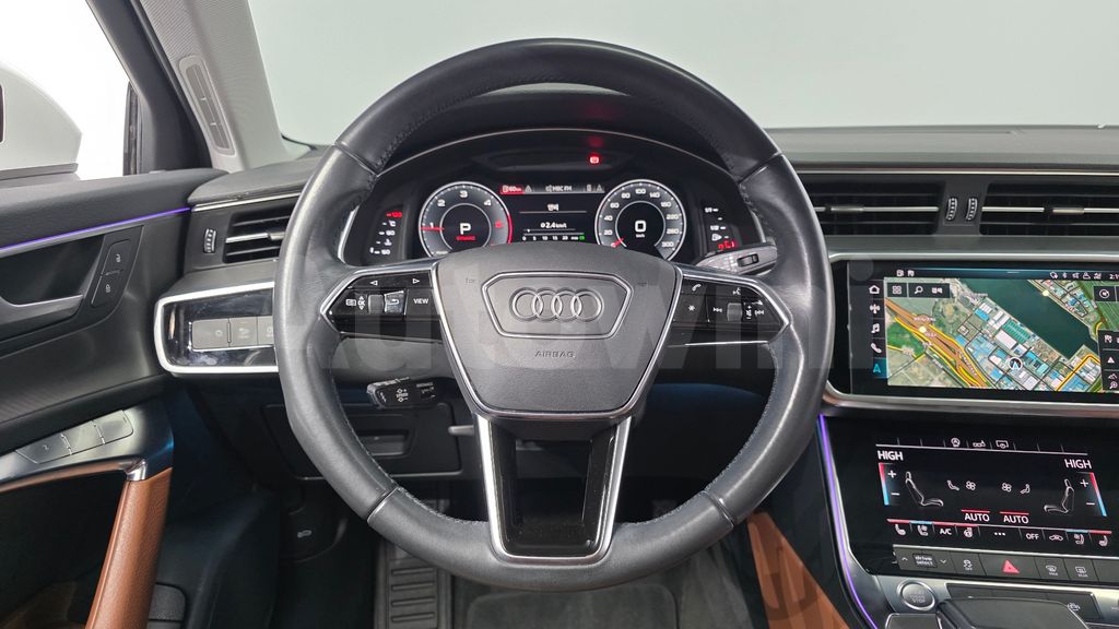 Audi A6(C8) 40 TDI — снимка 12