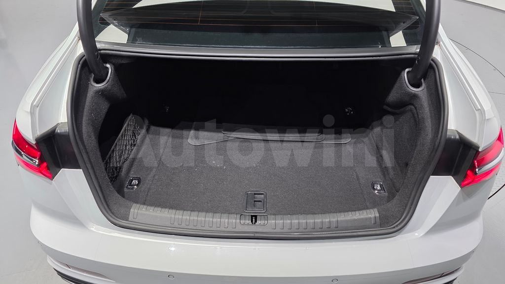 Audi A6(C8) 40 TDI — снимка 19