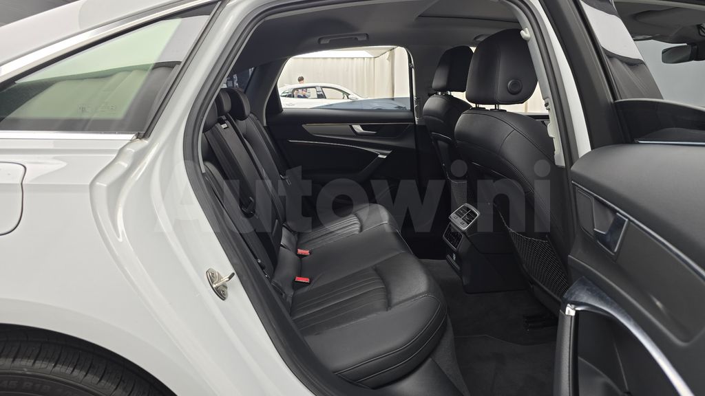 Audi A6(C8) 40 TDI — снимка 12