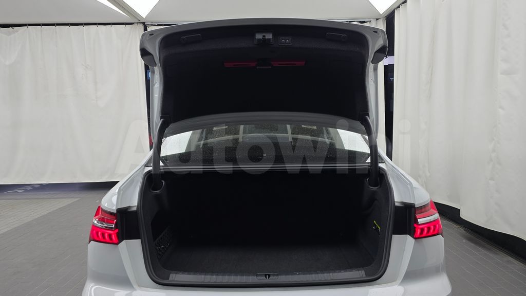 Audi A6(C8) 40 TDI — снимка 20