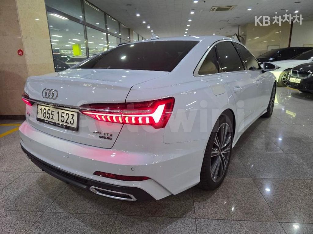 Audi A6(C8) 45 TDI Quattro Premium — снимка 3
