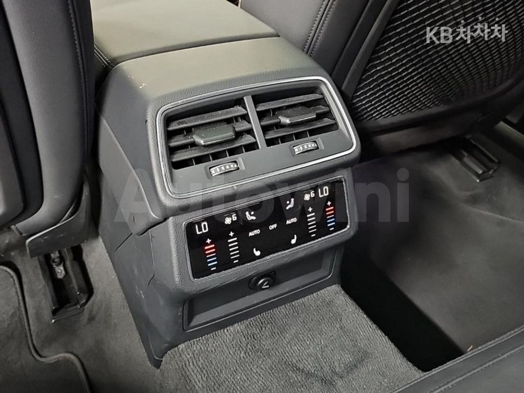 Audi A6(C8) 40 TDI Basic — снимка 13