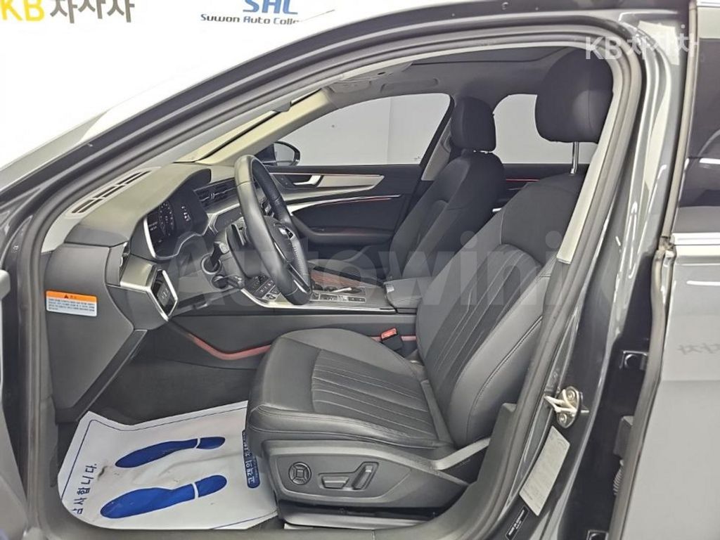 Audi A6(C8) 40 TDI Basic — снимка 11