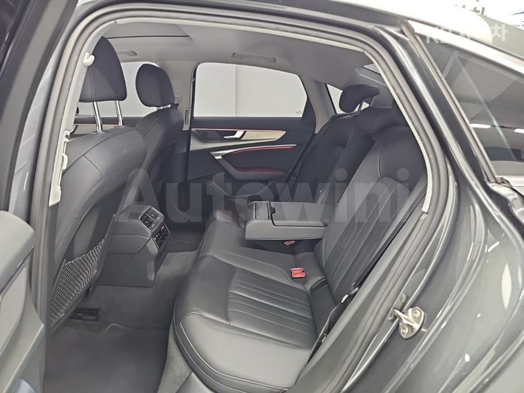Audi A6(C8) 40 TDI Basic — снимка 12