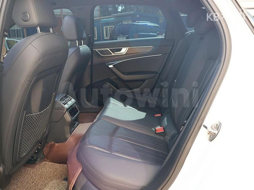 Audi A6(C8) 40 TDI Premium — снимка 13