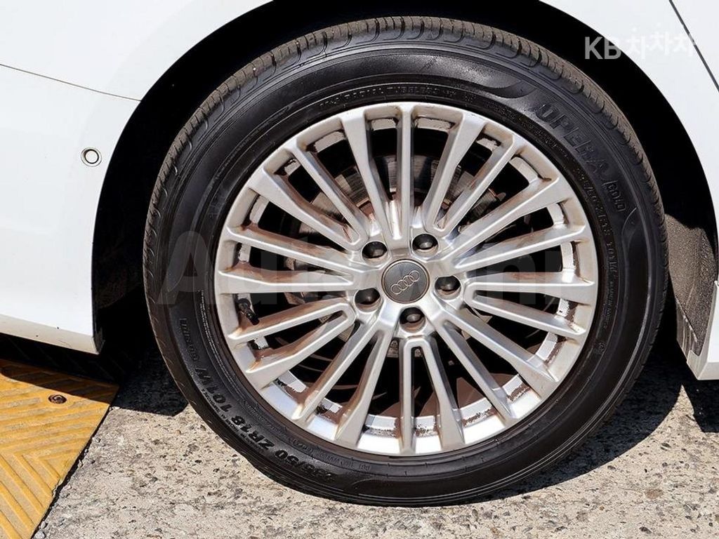 Audi A6(C8) 40 TDI Premium — снимка 19