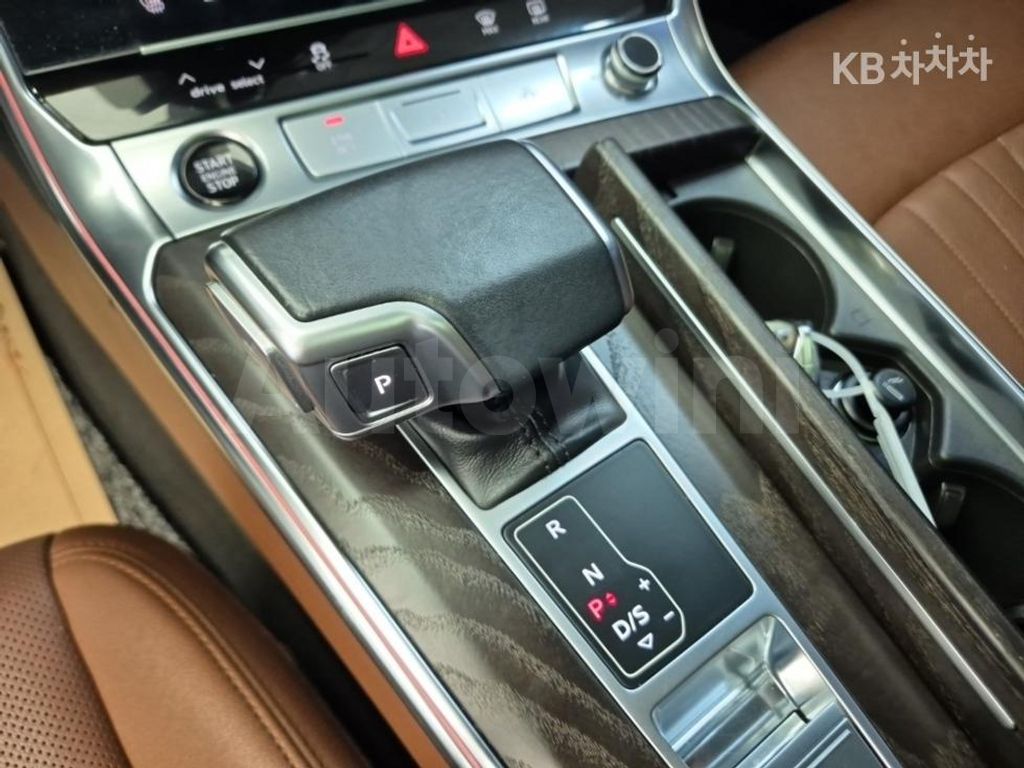 Audi A6(C8) 40 TDI Quattro Premium — снимка 8