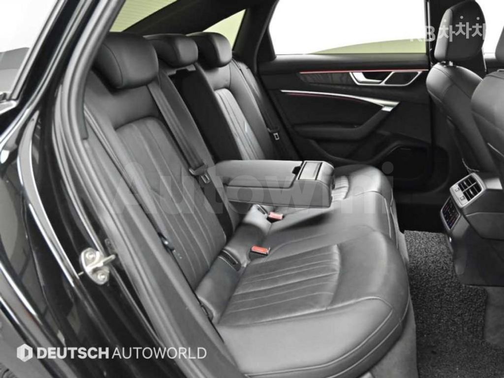 Audi A6(C8) 40 TDI Premium — снимка 12