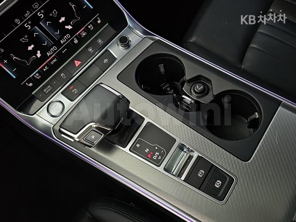 Audi A6(C8) 40 TDI Basic — снимка 8