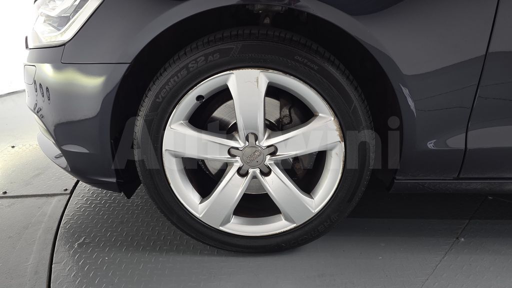 Audi New A6 35 TDI Dynamic C7 — снимка 4