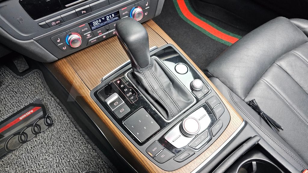 Audi New A6 40 TDI Quattro Premium C7 — снимка 9
