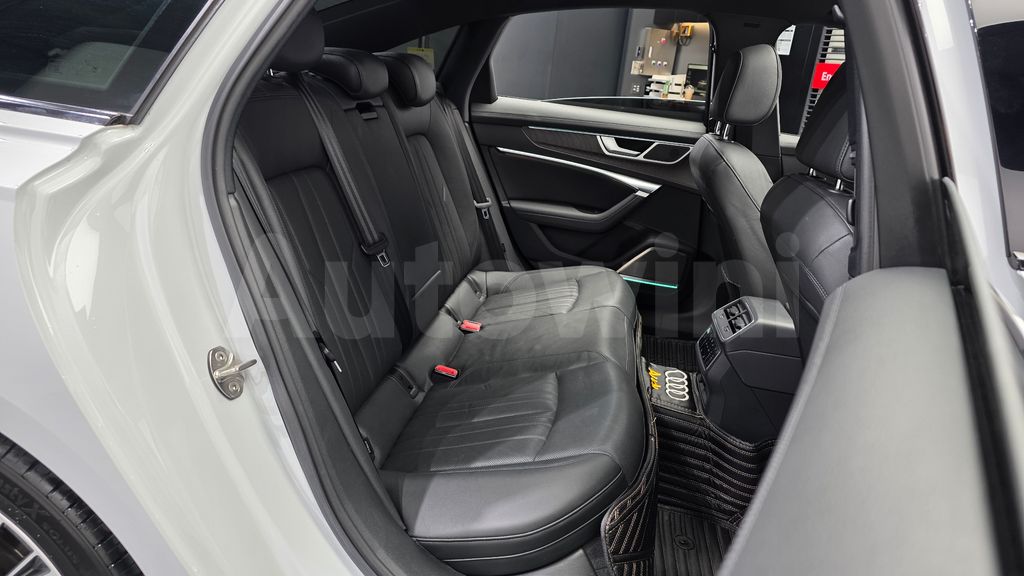 Audi A6(C8) 50 TDI Quattro Premium — снимка 11