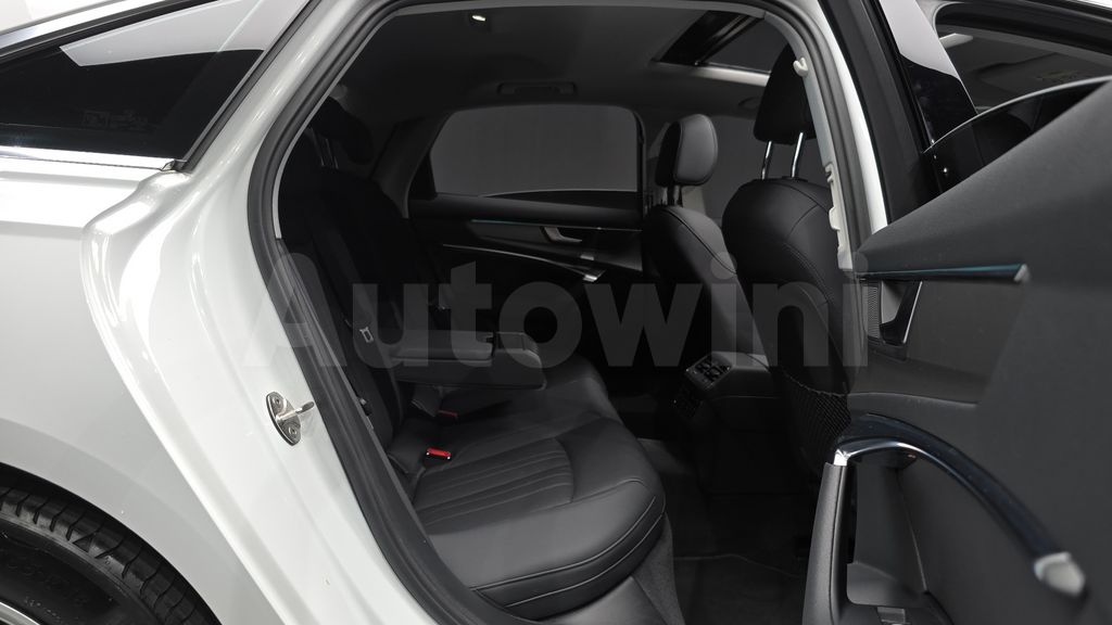 Audi A6(C8) 45 TFSI — снимка 12