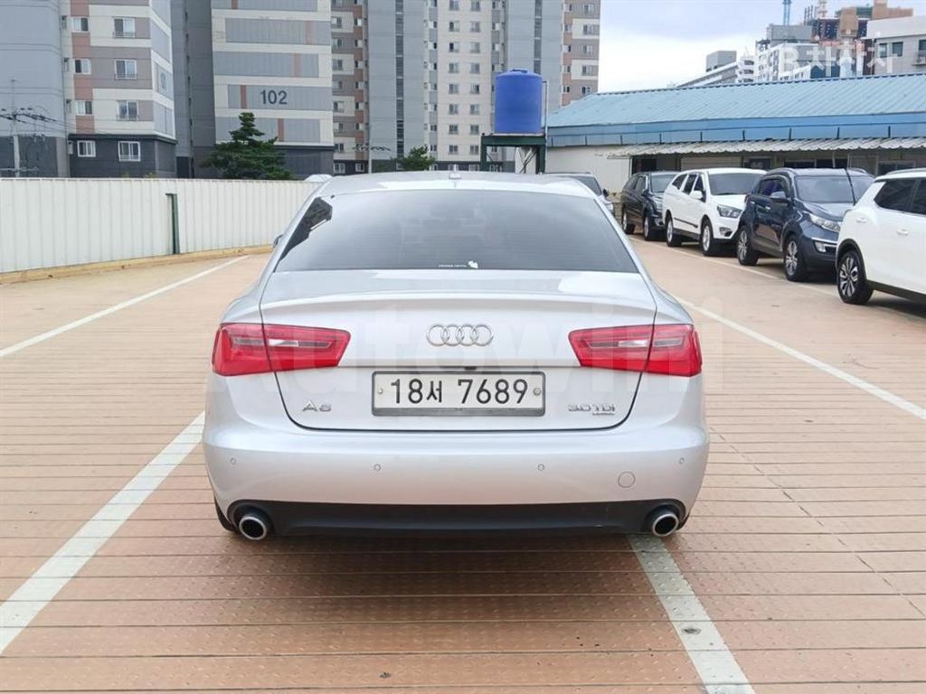 Audi A6 3.0 TDI Quattro C6 — снимка 3