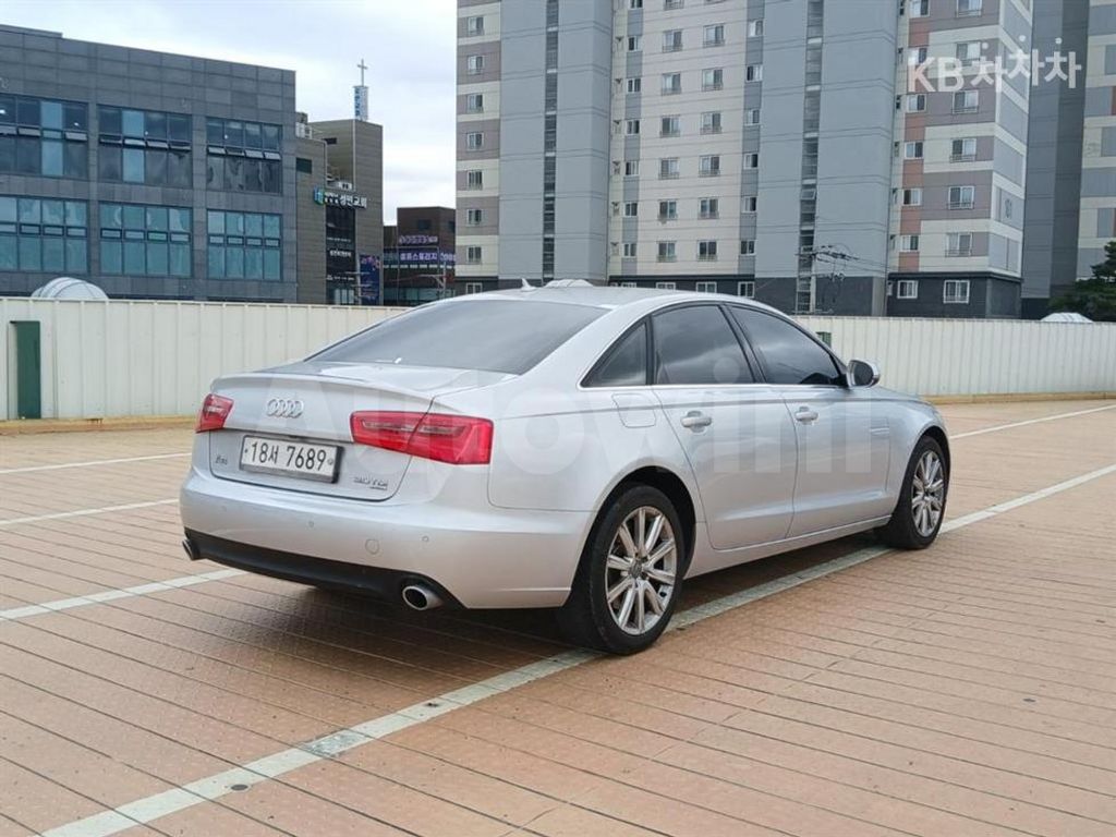 Audi A6 3.0 TDI Quattro C6 — снимка 4