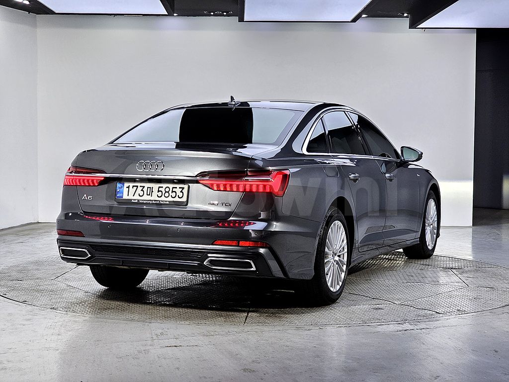Audi A6(C8) 40 TDI Premium — снимка 4