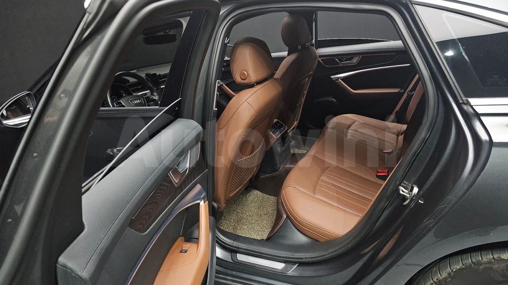 Audi A6(C8) 40 TDI Premium — снимка 12