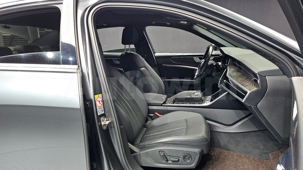 Audi A6(C8) 40 TDI Premium — снимка 12