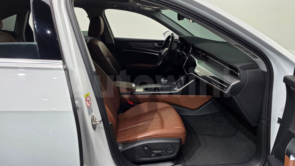 Audi A6(C8) 40 TDI — снимка 11