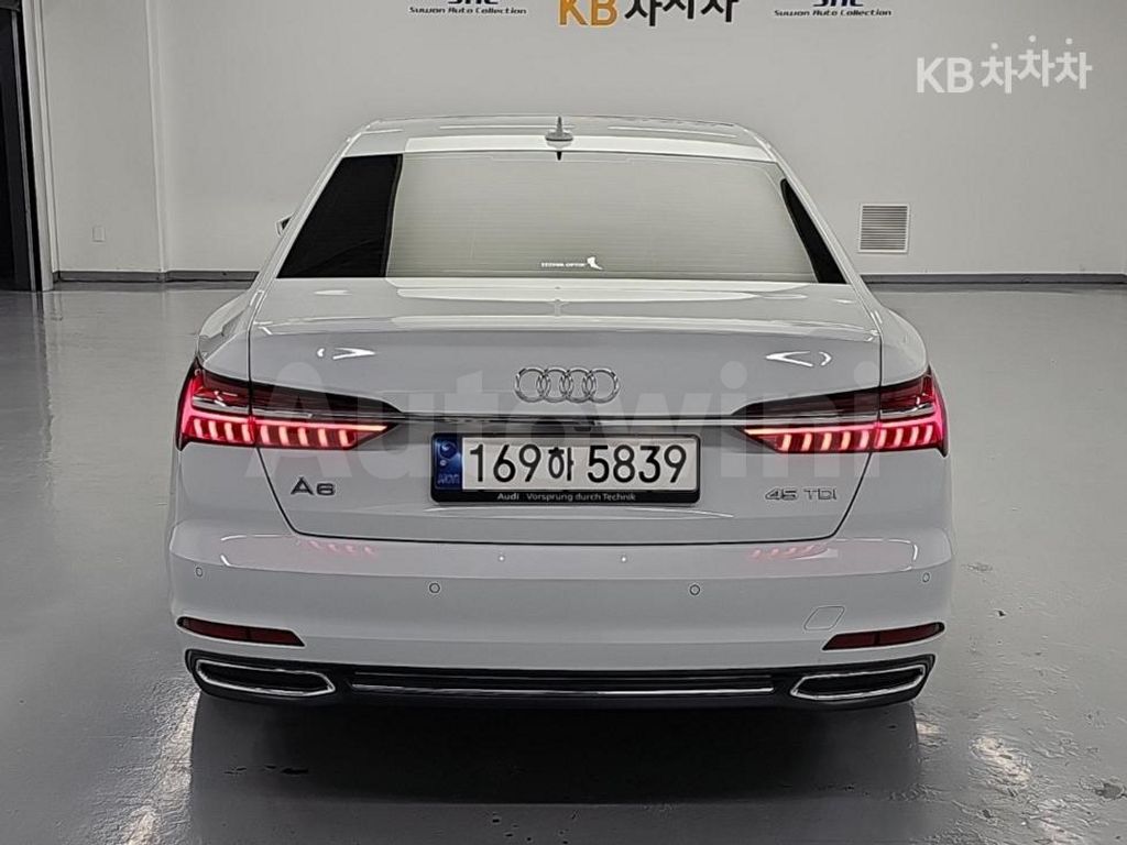 Audi A6(C8) 40 TDI Basic — снимка 3