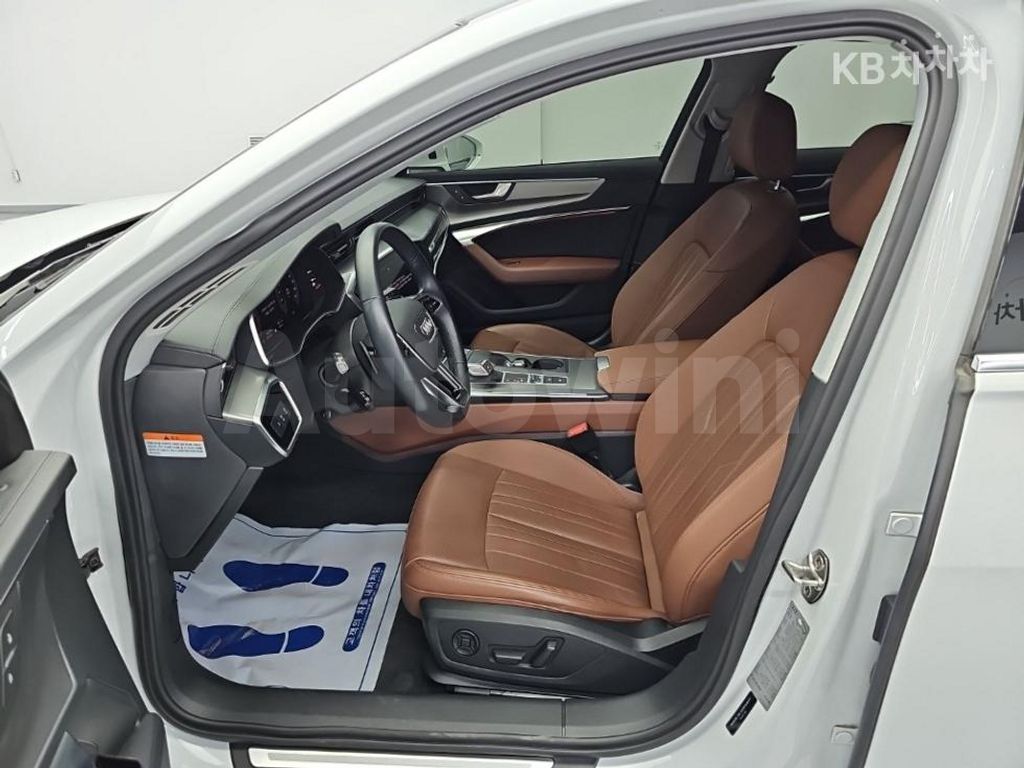 Audi A6(C8) 40 TDI Basic — снимка 11