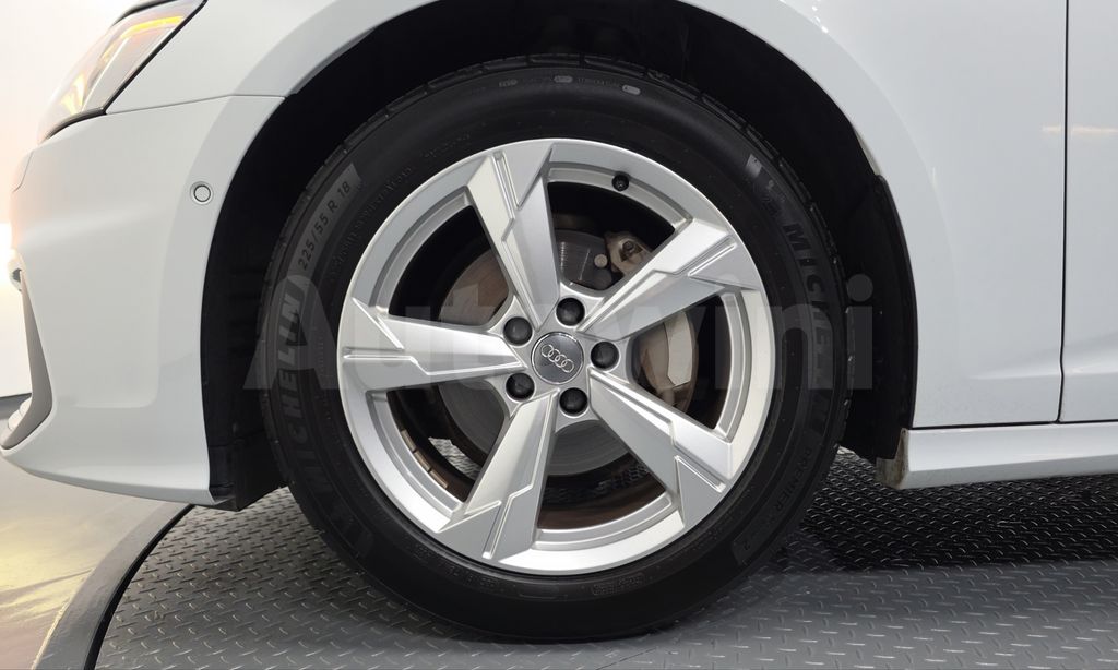 Audi A6(C8) 40 TDI — снимка 5