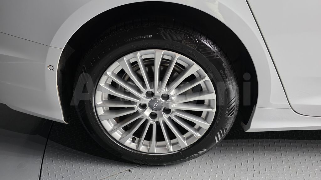 Audi A6(C8) 40 TDI Quattro Premium — снимка 4