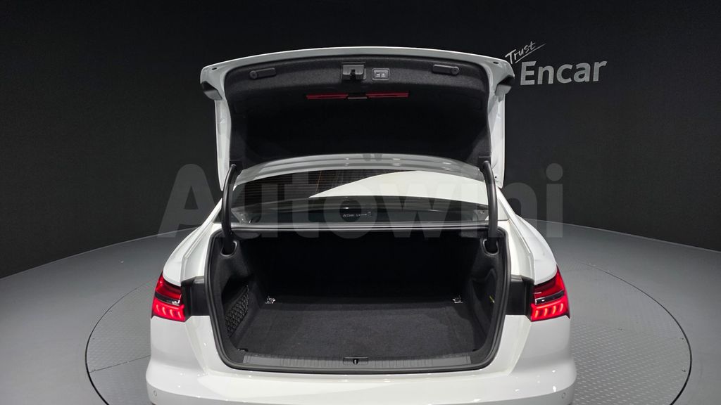 Audi A6(C8) 40 TDI Quattro Premium — снимка 19