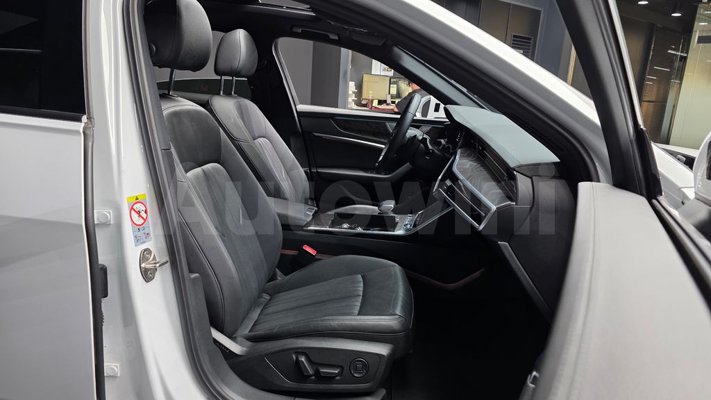 Audi A6(C8) 40 TDI Quattro Premium — снимка 10