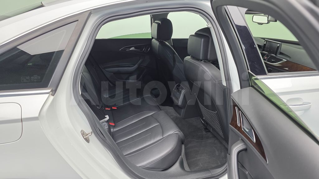 Audi New A6 2.0 TDI C7 — снимка 12