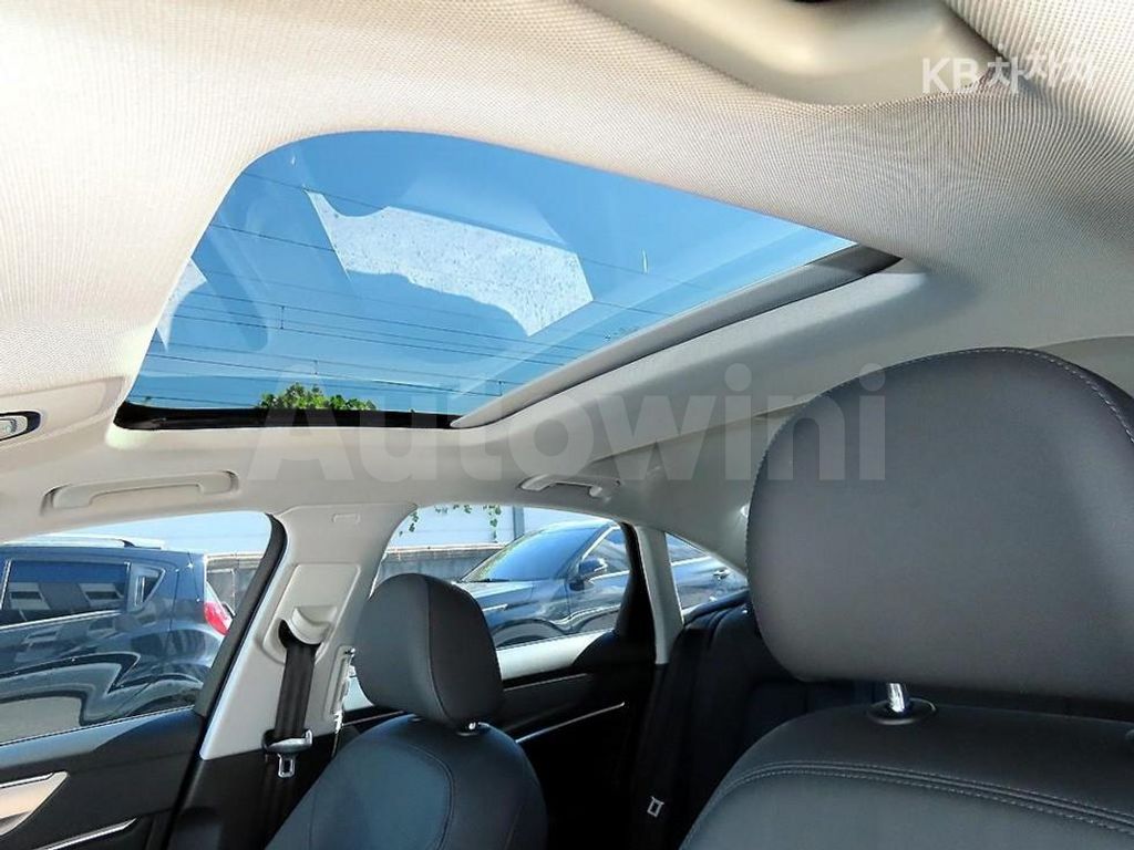 Audi A6(C8) 40 TDI Basic — снимка 17