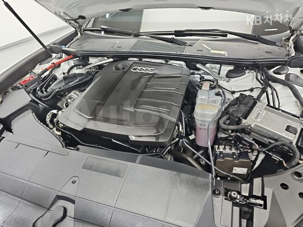 Audi A6(C8) 40 TDI Premium — снимка 5