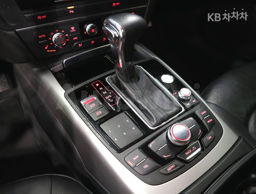 Audi A6 2.0 TDI C7 — снимка 15