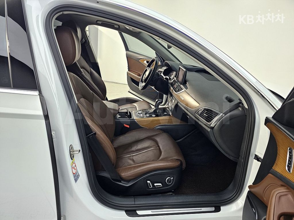 Audi A6 50 TDI Quattro Premium C7(15~) — снимка 11