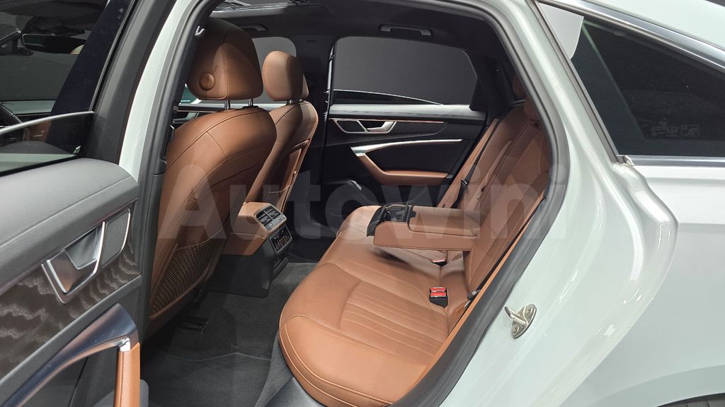 Audi A6(C8) 40 TDI Premium — снимка 11