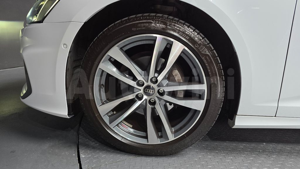 Audi A6(C8) 40 TDI Premium — снимка 5