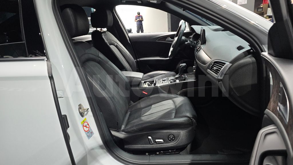 Audi New A6 40 TFSI Premium C7 — снимка 12
