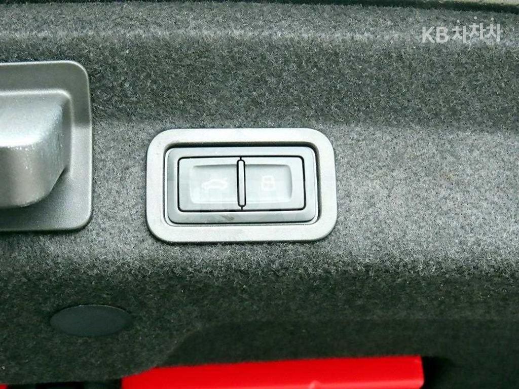 Audi A6(C8) 40 TDI Quattro Premium — снимка 16