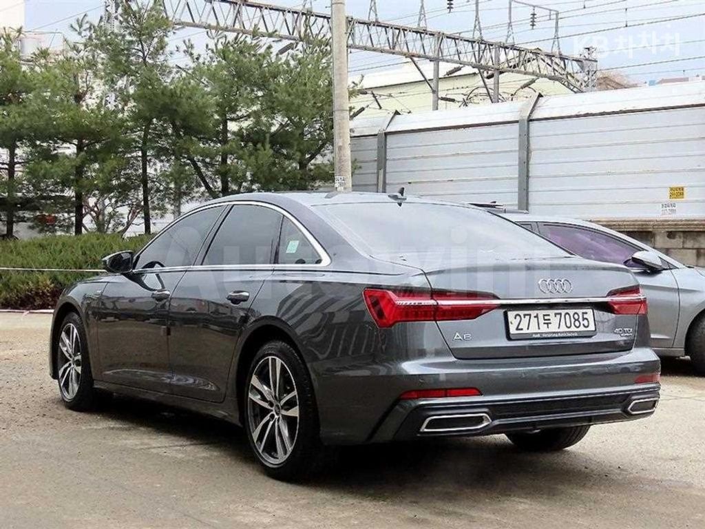 Audi A6(C8) 40 TDI Quattro Premium — снимка 3