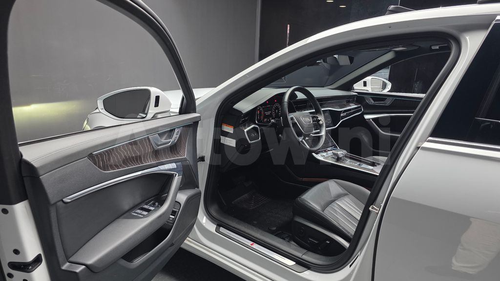 Audi A6(C8) 40 TDI — снимка 10