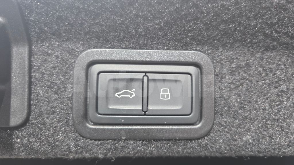 Audi A6(C8) 40 TDI — снимка 16