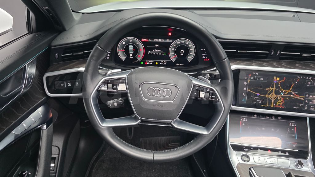 Audi A6(C8) 40 TDI — снимка 14
